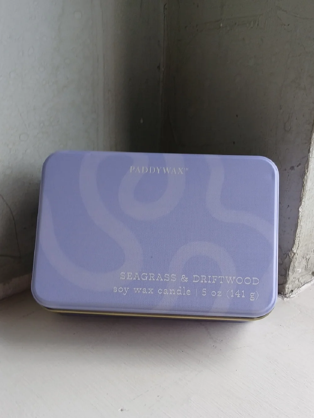 NEW Paddywax Seagrass & Driftwood Soy Wax Candle Tin - Lavender